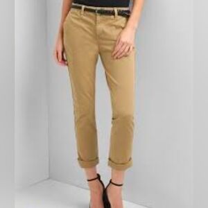 GAP Women’s Girlfriend Chino Pants Stretch Mid Rise Khaki/Beige Size 2 New!